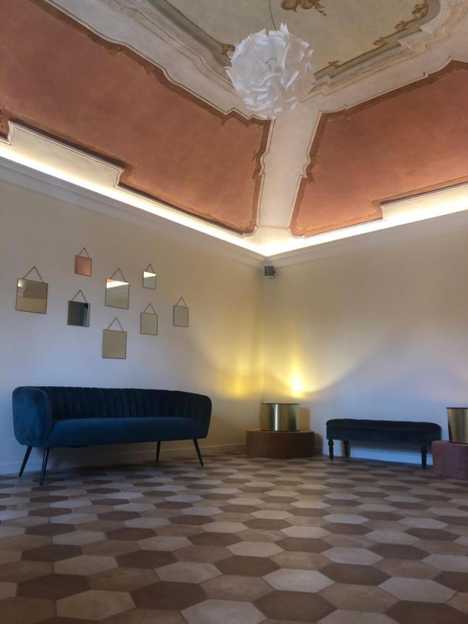 Hotel Dimora Dell'Arte à Navelli Extérieur photo