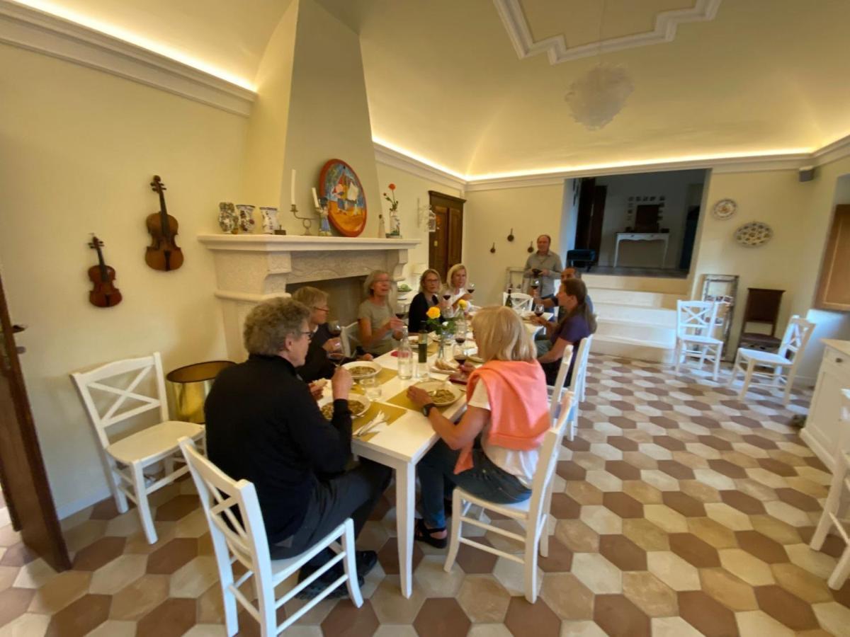 Hotel Dimora Dell'Arte à Navelli Extérieur photo