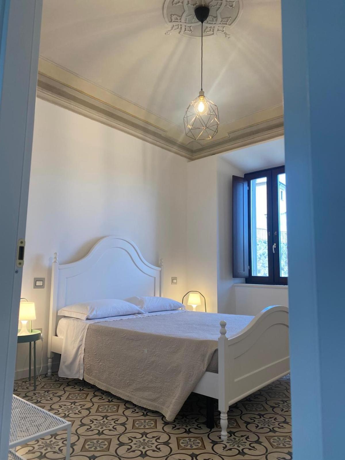 Hotel Dimora Dell'Arte à Navelli Extérieur photo