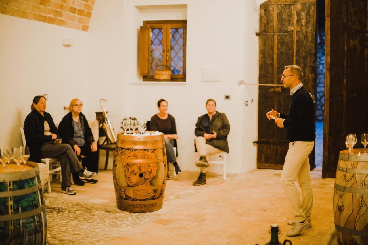 Hotel Dimora Dell'Arte à Navelli Extérieur photo